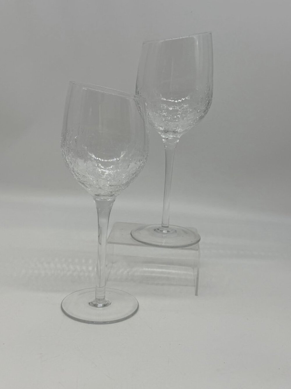 (2) Pier 1 Crackle Angled Rim Clear Slanted  Balloon Red Wine Glasses Disc 2017